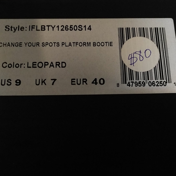 Shoes - Picture 6 of 7